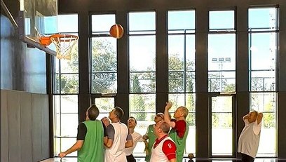 >Başkan Erdoğan'dan basketbol resitali!