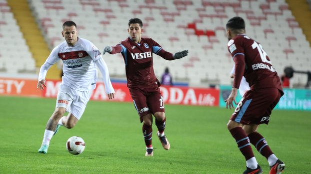 Erman Toroğlu EMS Yapı Sivasspor-Trabzonspor maçını yorumladı: Yenemiyorsan aynaya bakacaksın!