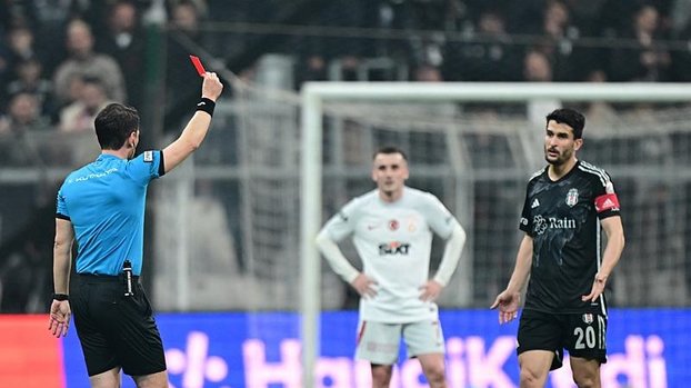 Erman Toroğlu değerlendirdi! Kırmızı kart kararı doğru mu?