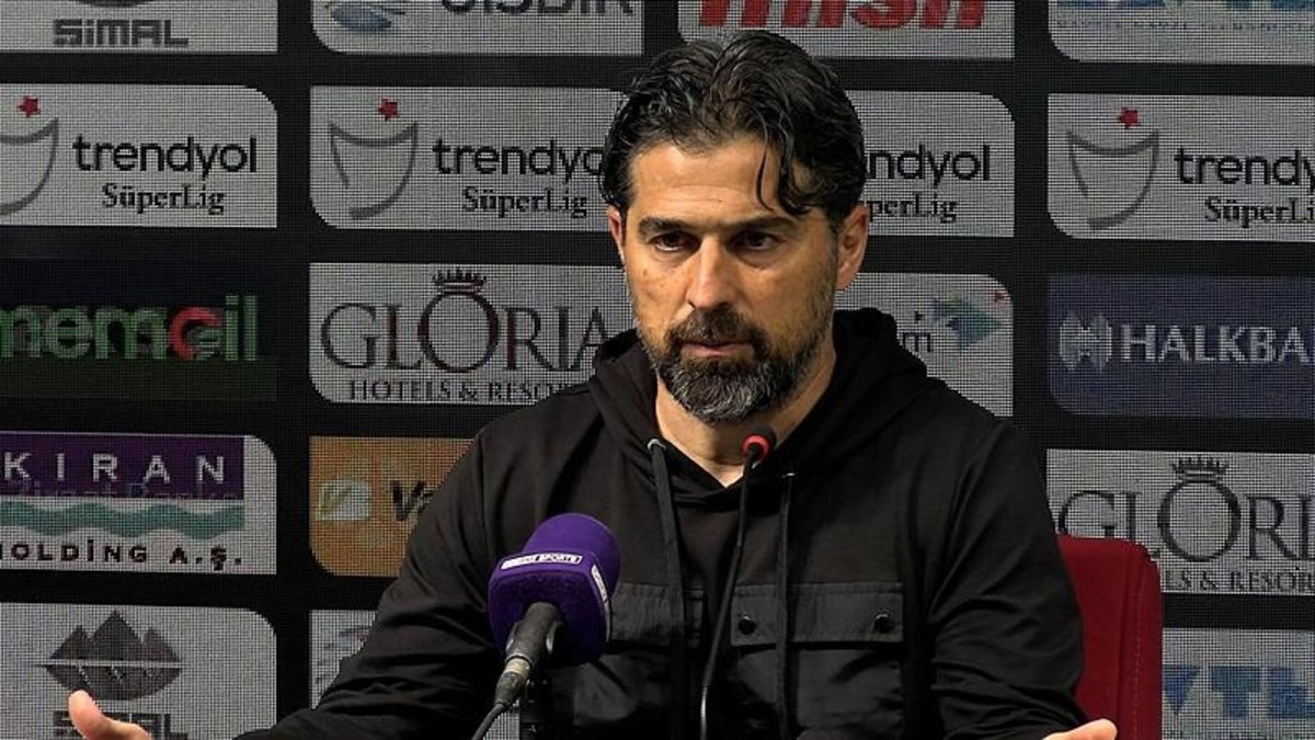 Beşiktaş'tan teklif aldı mı? İlhan Palut...