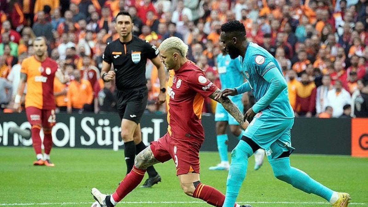 Erman Toroğlu'dan ilk yarı yorumu: Eski Icardi değil ama...