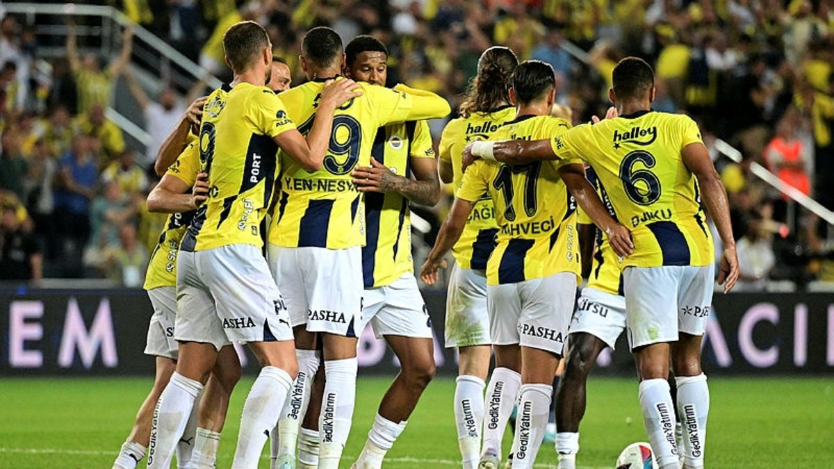 2 İngiliz ekibi Fenerbahçeli yıldıza göz dikti! İzin istediler